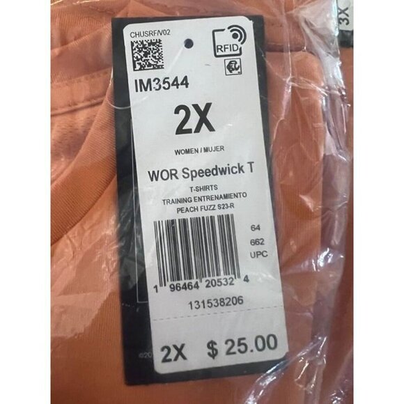 Reebok Women’s Speedway T-shirt Peach Fuzz Color 2X NWT $25 MSRP - Picture 9 of 11